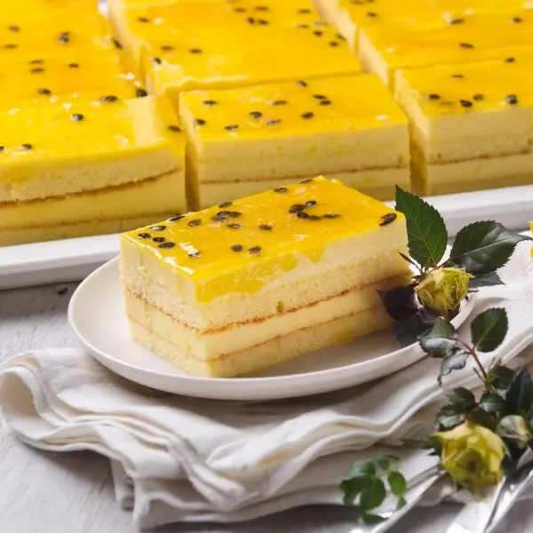 Passion Fruit Cake (2100g)
